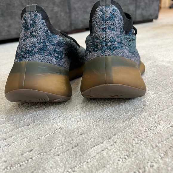 Yeezy Boost 380 - Picture 6 of 8